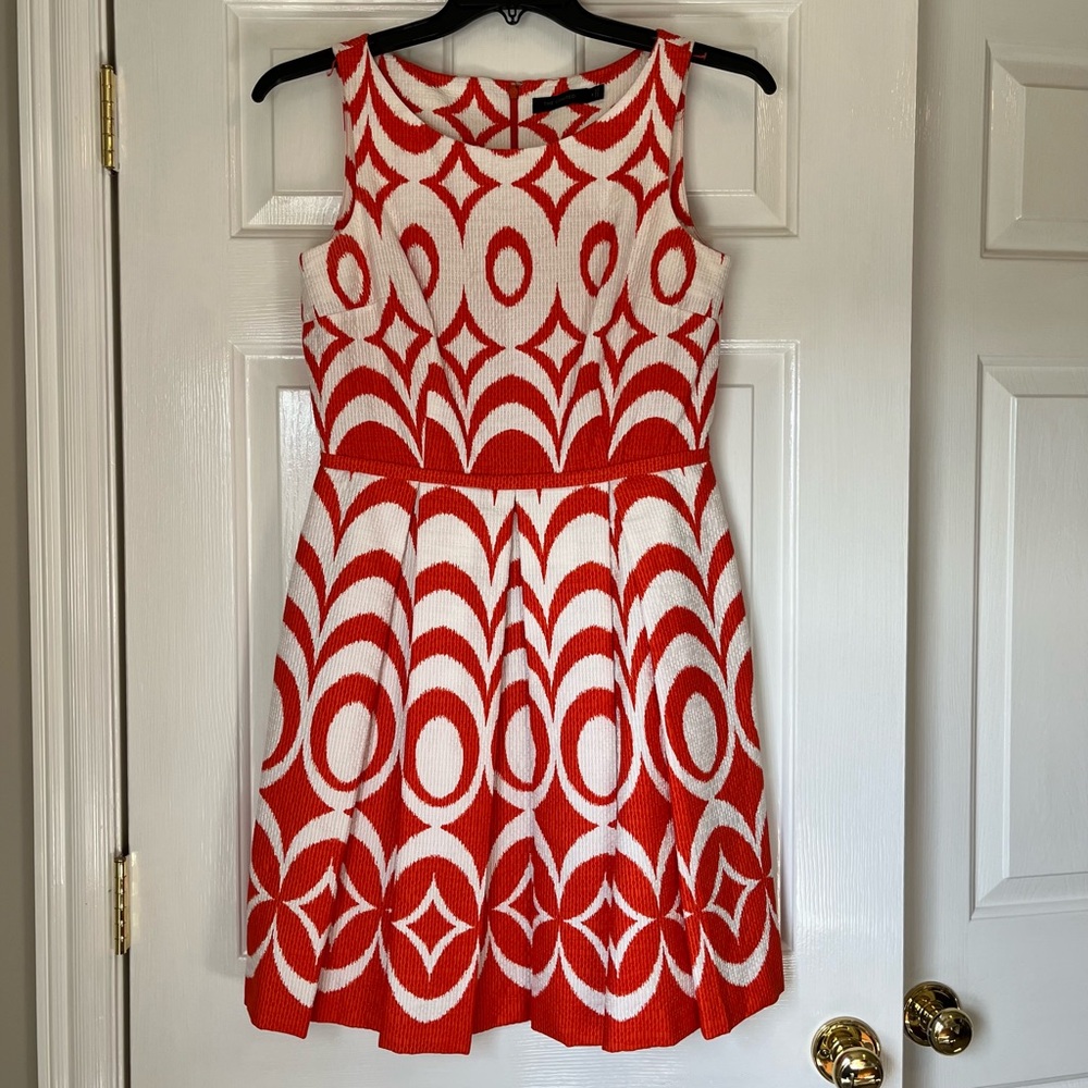 Orange And White Geometric Pattern, Sleeveless Dr… - image 1
